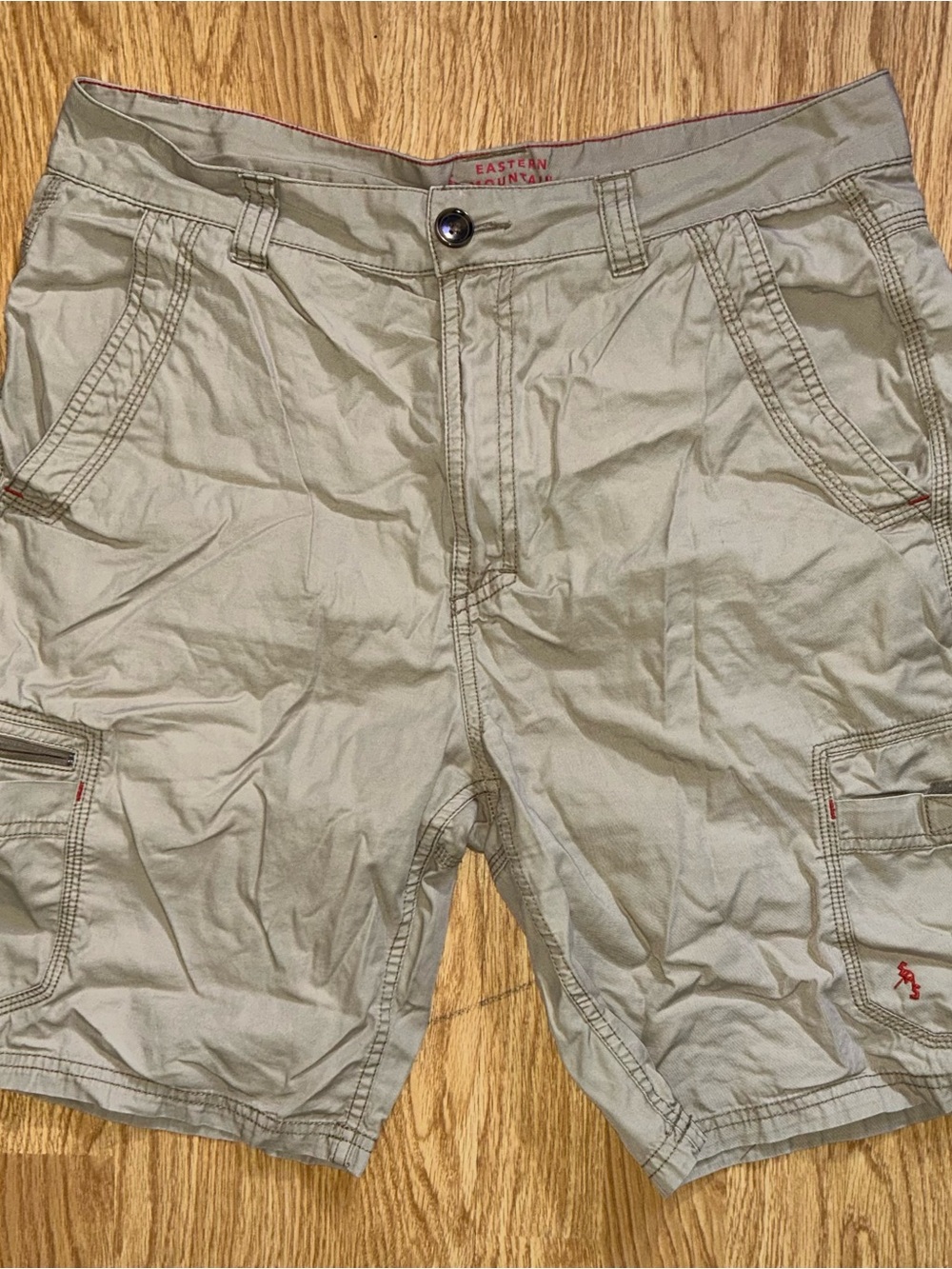Eastern Mountain Sports Men’s Tan Cargo Shorts